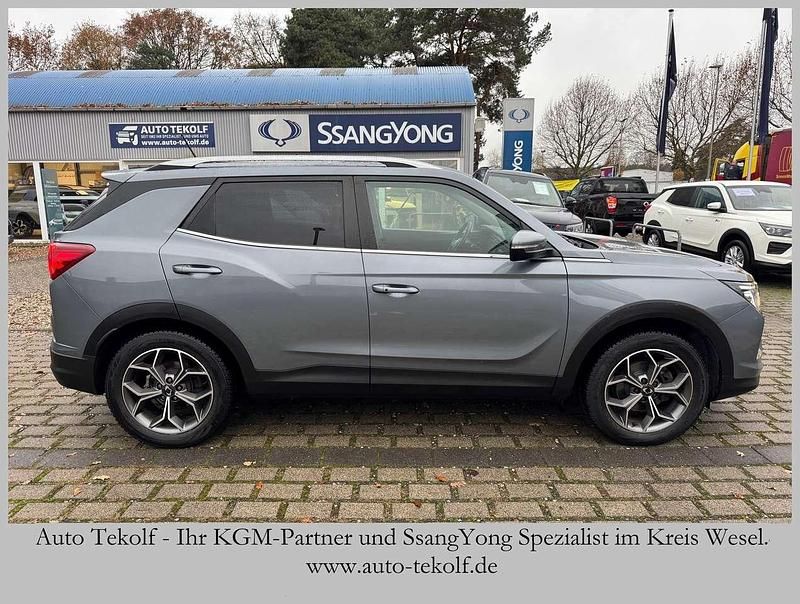 Platinium grey metallic ada Gebraucht 2021 Ssangyong (KGM) Korando SUV | 17.750 € (Etwas zu teuer) - Bild 1/4