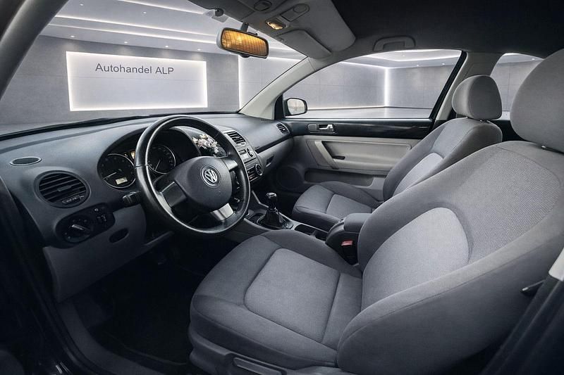 Gebraucht VW New Beetle Highline 75 PS (55 kW) 2003 Schwarz Kleinwagen