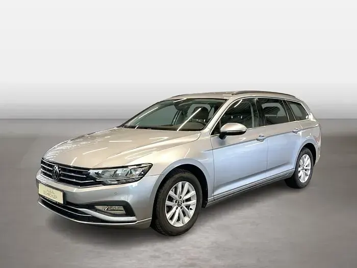 Gebraucht VW Passat Business 150 PS (110 kW) 2023 Kombi