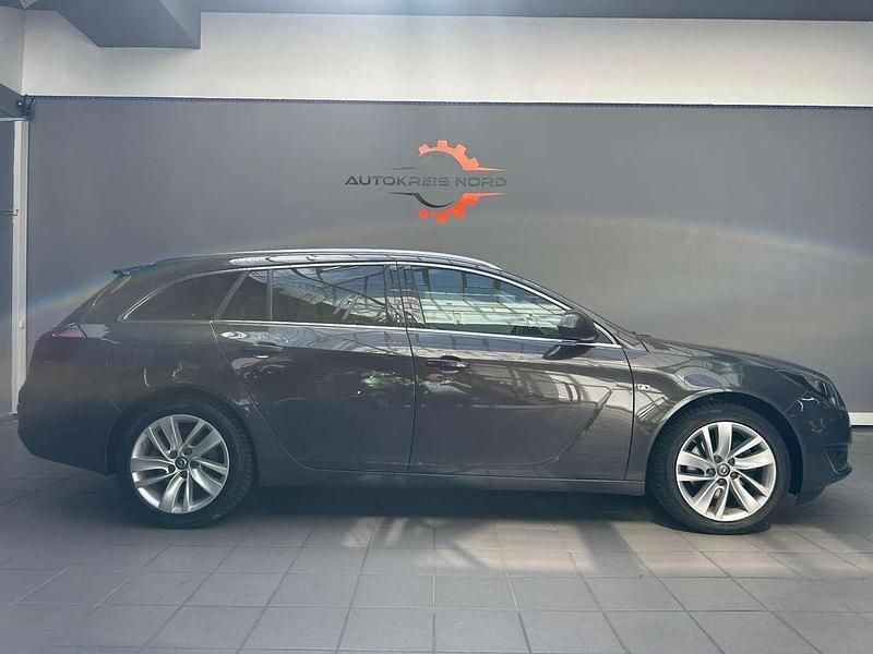 Grau Gebraucht 2015 Opel Insignia Kombi | 8.499 € (Fairer Preis) - Bild 1/4