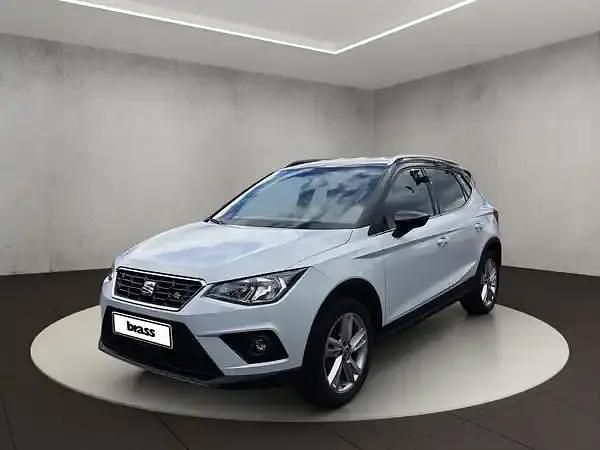 Nevada weiß metallic/midnight schwarz metallic Gebraucht 2021 Seat Arona FR SUV | 16.450 € (Guter Preis) - Bild 1/4