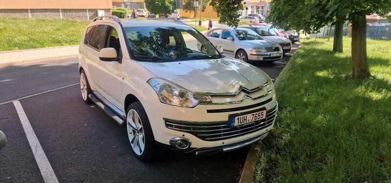 Weiß Gebraucht 2011 Citroën C-Crosser SUV | 7.000 € (Etwas zu teuer) - Bild 1/4