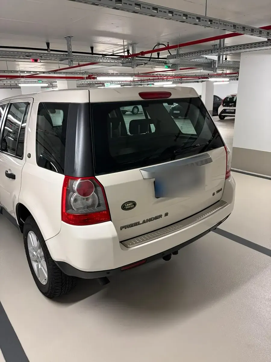 Gebraucht Land Rover Freelander 2 152 PS (111 kW) 2009 Weiß SUV