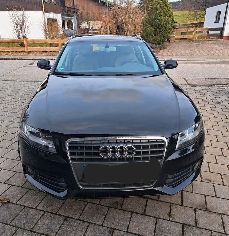 Gebraucht Audi A4 Attraction 143 PS (105 kW) 2011 Schwarz Kombi