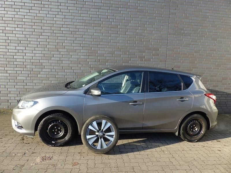 Grau Gebraucht 2017 Nissan Pulsar N-Connecta Limousine | 9.998 € (Fairer Preis) - Bild 1/4