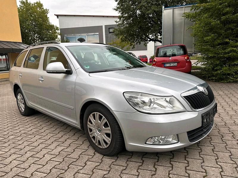 Andere farben Gebraucht 2009 Skoda Octavia SUV | 2.700 € - Bild 1/4