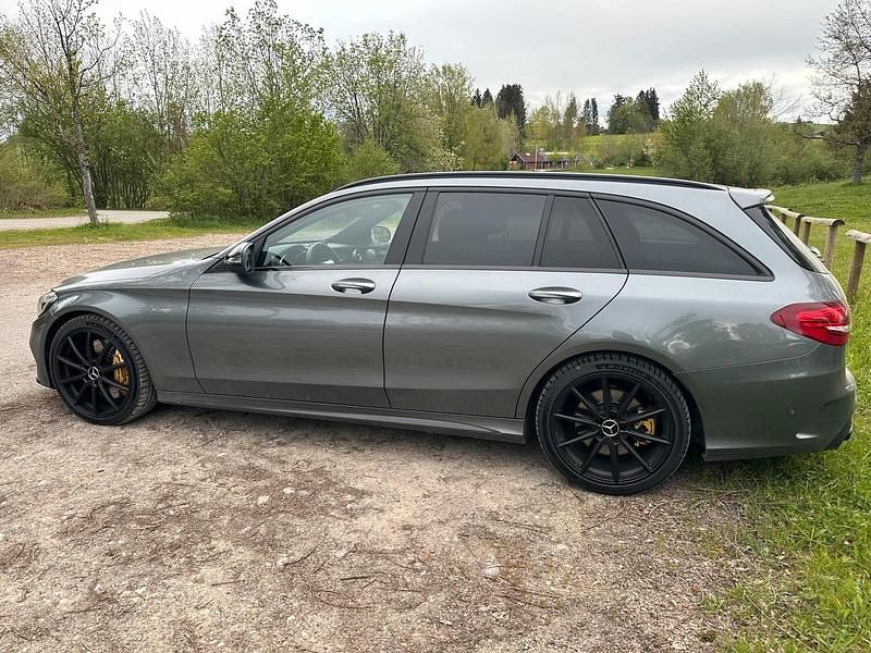Grau Gebraucht 2016 Mercedes C43 AMG AMG Kombi | 28.900 € (Teuer) - Bild 1/4