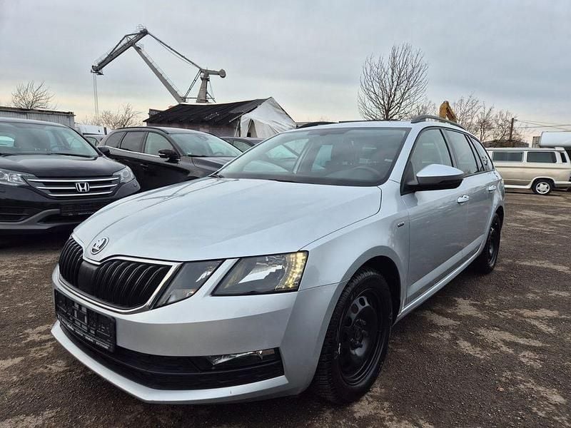 Gebraucht Skoda Octavia Drive 116 PS (85 kW) 2017 Silber Kombi