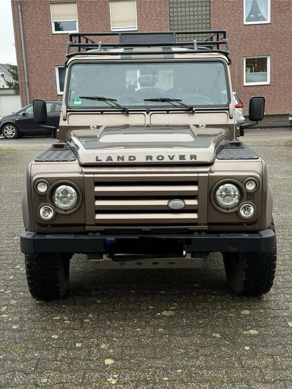 Andere außenfarben Gebraucht 2013 Land Rover Defender SUV | 49.999 € (Superpreis) - Bild 1/4