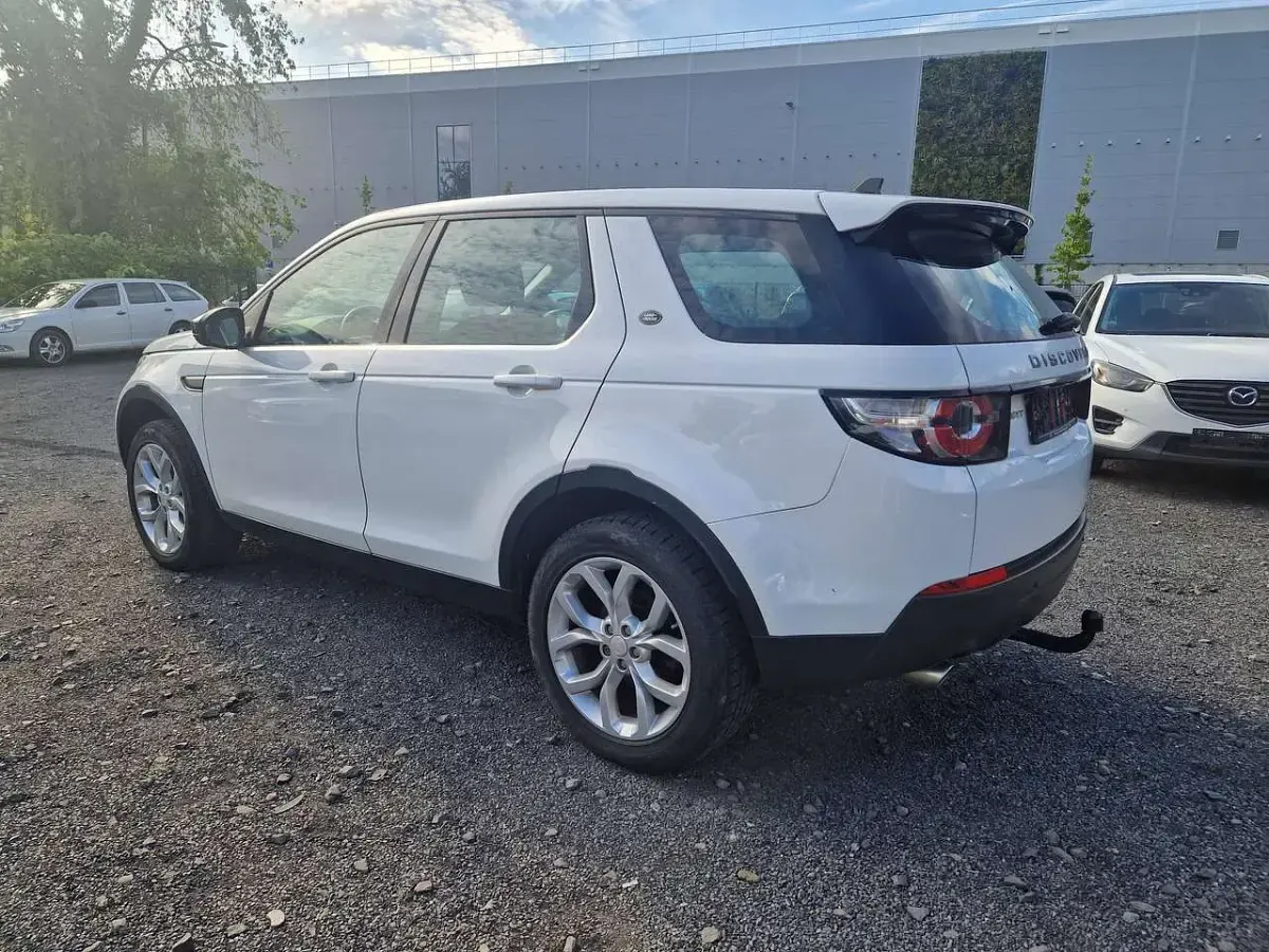 Gebraucht Land Rover Discovery Sport Pure 150 PS (110 kW) 2015 Fuji white SUV