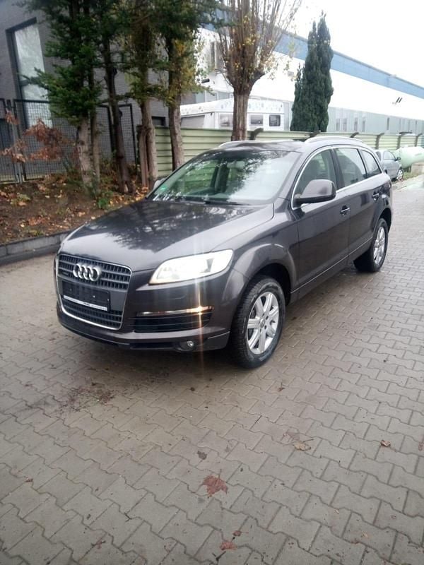 Grau Gebraucht 2006 Audi Q7 SUV | 5.900 € (Superpreis) - Bild 1/4