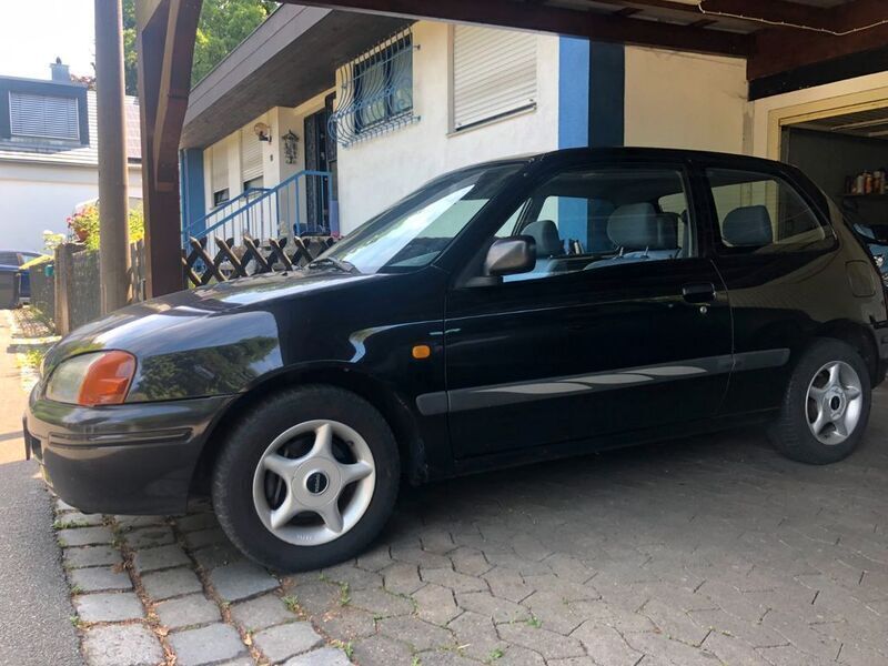 Schwarz Gebraucht 1997 Toyota Starlet Kleinwagen | 1.200 € (Superpreis) - Bild 1/4