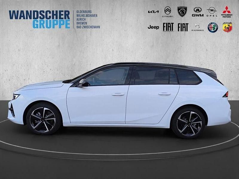 Neu Opel Astra 131 PS (96 kW) 2025 Weißschwarz Kombi