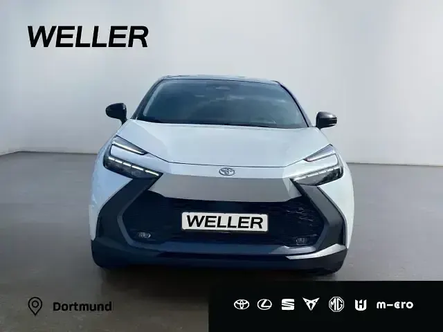 Gebraucht Toyota C-HR 140 PS (102 kW) 2025 Platinum white pearl / black SUV