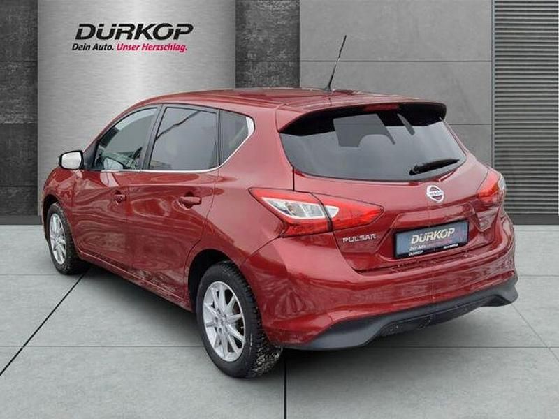 Gebraucht Nissan Pulsar Tekna 116 PS (85 kW) 2018 Force red metallic Kleinwagen
