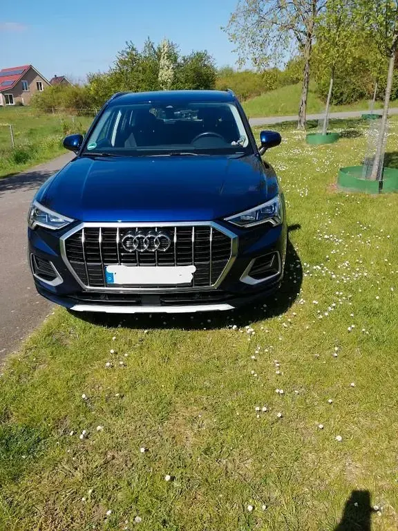 Second-hand Audi Q3 Advanced 150 CP (110 kW) 2023 Albastru SUV