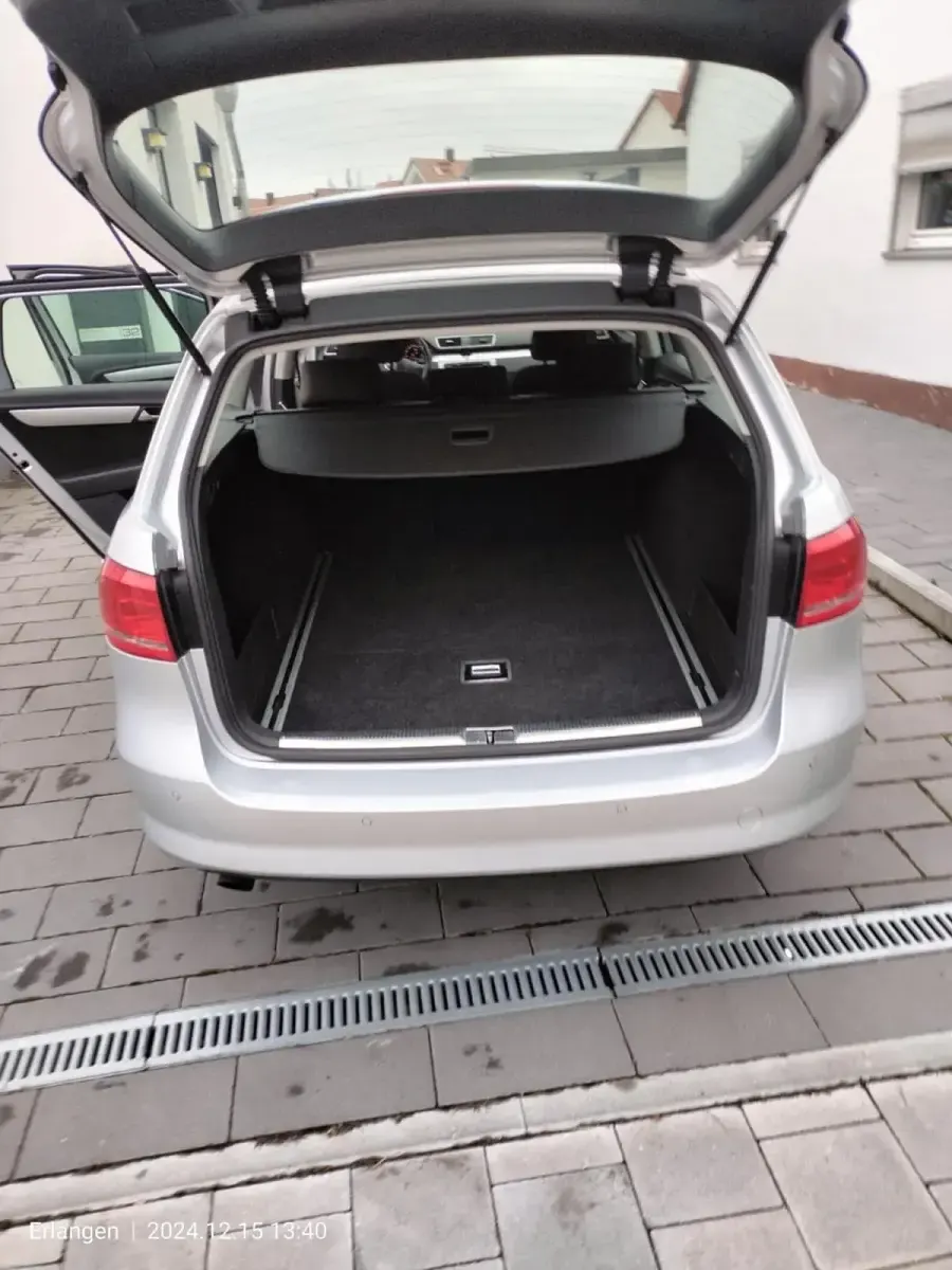 Gebraucht VW Passat 122 PS (89 kW) 2011 Silber Kombi