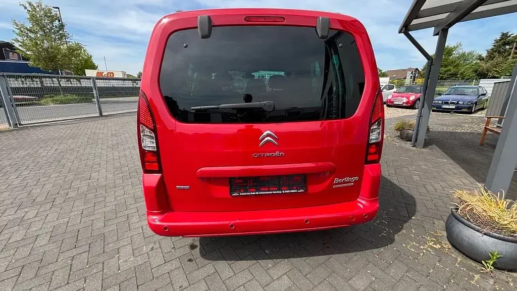 Gebraucht Citroën Berlingo 99 PS (72 kW) 2016 Rot Van / Kleinbus