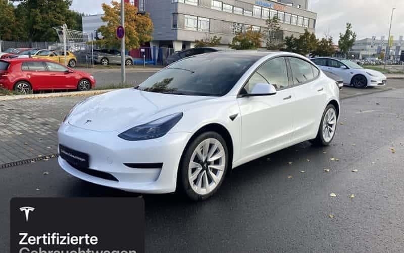 Weiß Gebraucht 2022 Tesla Model 3 RWD Limousine | 30.500 € (Fairer Preis) - Bild 1/4
