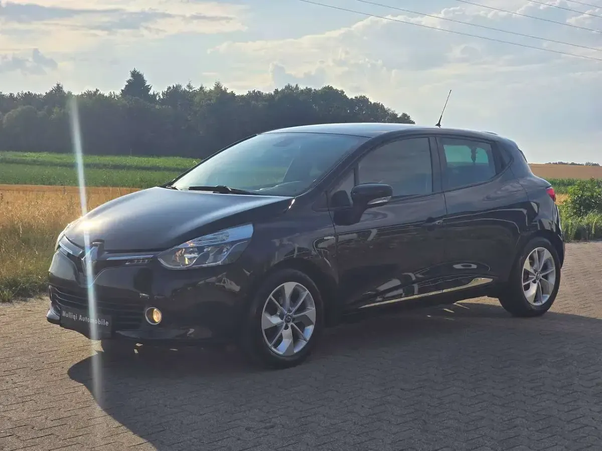 Gebraucht Renault Clio 90 PS (66 kW) 2015 Schwarz Kleinwagen