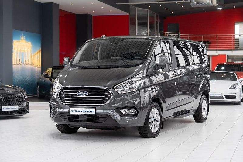 Grau Gebraucht 2022 Ford Tourneo Kombi | 33.780 € (Guter Preis) - Bild 1/4