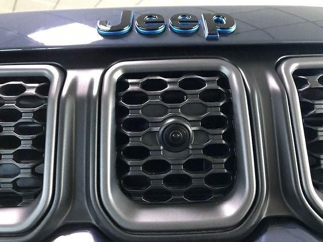 Gebraucht Jeep Compass Trailhawk 241 PS (177 kW) 2023 Grau SUV