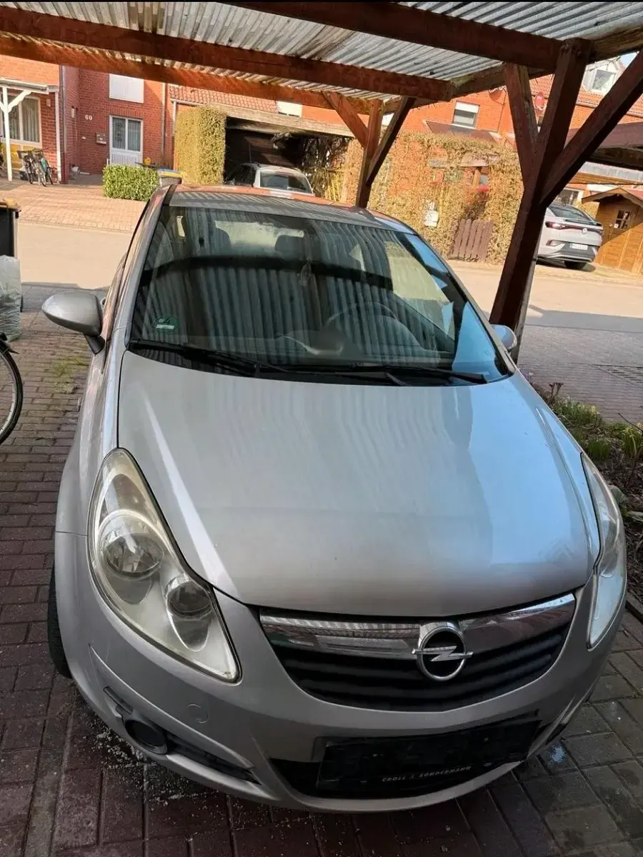 Second-hand Opel Corsa 60 CP (44 kW) 2007 Argintiu Hatchback