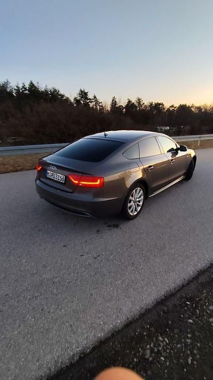Gebraucht Audi A5 Sportback Competition 177 PS (130 kW) 2014 Braun Kleinwagen