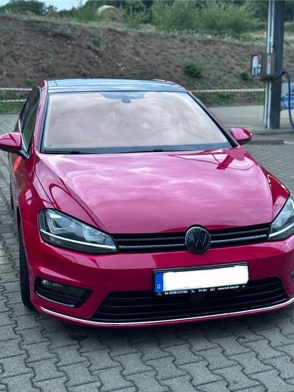 Rot Gebraucht 2014 VW Golf VII R-line Limousine | 14.900 € (Fairer Preis) - Bild 1/4