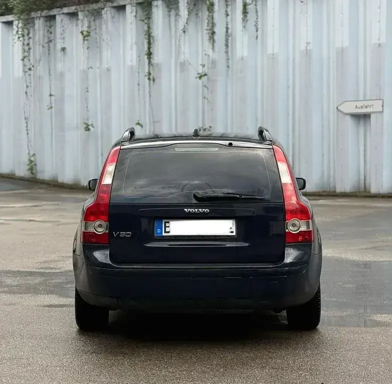 Używany Volvo V50 140 KM (102 kW) 2008 Niebieski Kombi