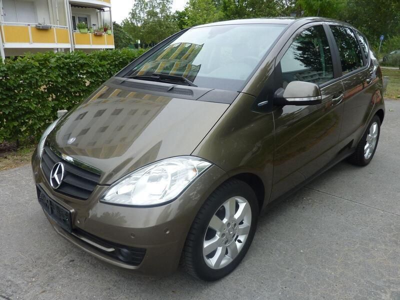 Gold Gebraucht 2009 Mercedes A180 Kleinwagen | 4.499 € (Fairer Preis) - Bild 1/4