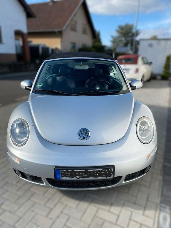 Gebraucht VW New Beetle 105 PS (77 kW) 2007 Silber Kleinwagen