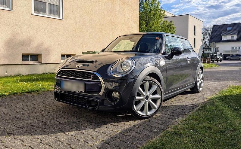 Grau Gebraucht 2014 Mini Cooper S Coupé Chili Coupé | 11.999 € - Bild 1/4