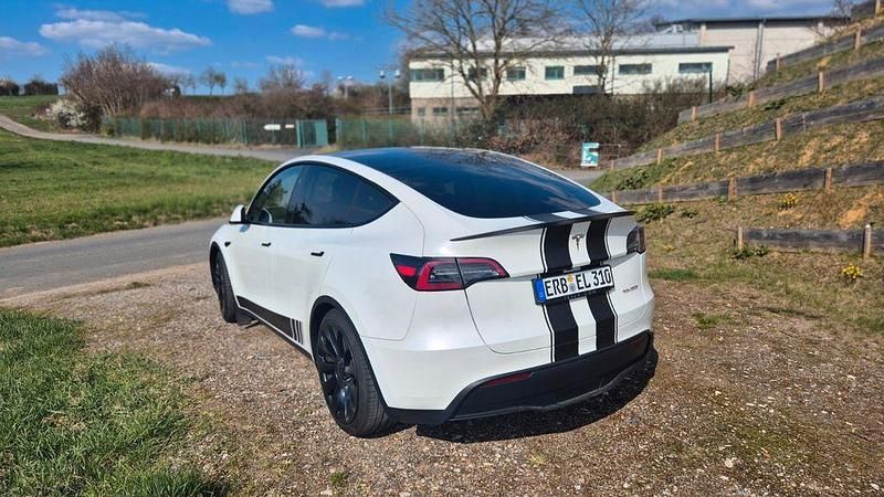Gebraucht Tesla Model Y Performance 392 kW (534 PS) 2024 Weiß SUV
