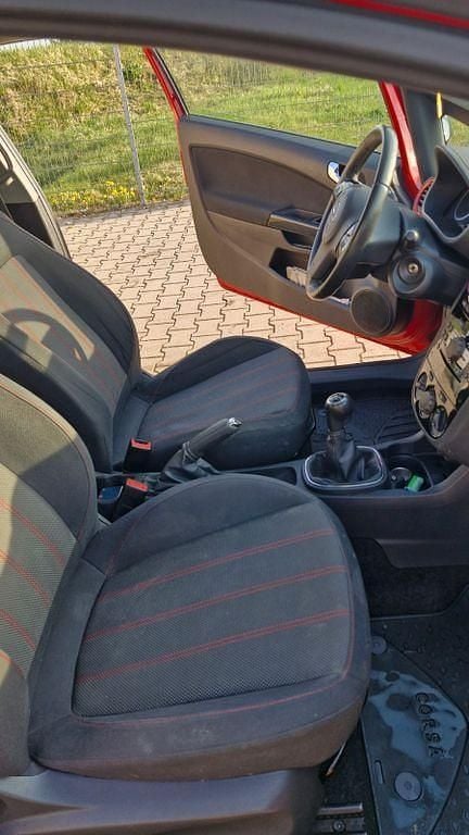 Gebraucht Opel Corsa Sport 101 PS (74 kW) 2010 Rot Limousine