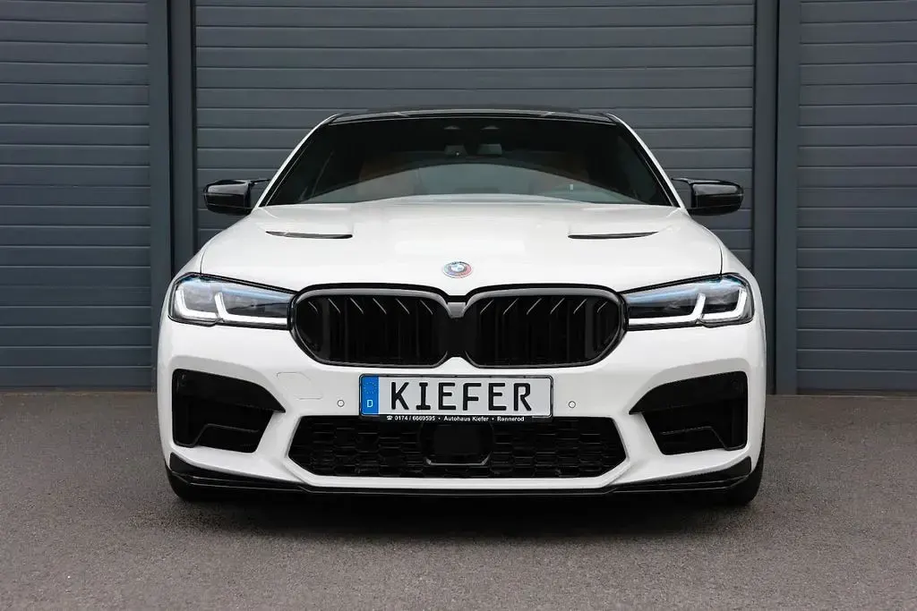 Używany BMW M550 Performance 530 KM (389 kW) 2020 Biały Sedan/Limuzyna