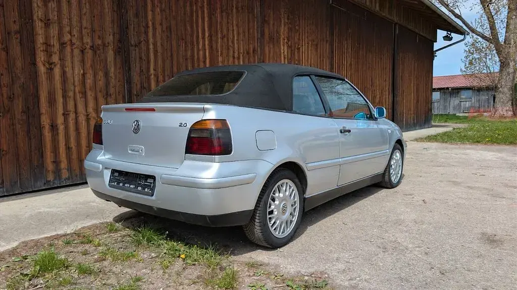 Brugt VW Golf Cabriolet Highline 116 HK (85 kW) 2000 Sølv Cabriolet