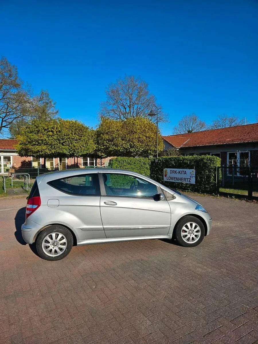 Gebraucht Mercedes A150 Elegance 95 PS (69 kW) 2008 Silber Limousine