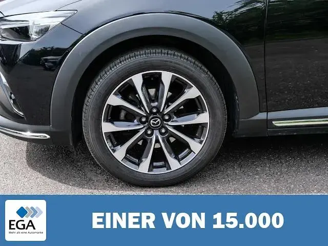 Używany Mazda CX-3 Selection 121 KM (88 kW) 2022 Czarny SUV