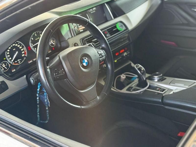 Gebraucht BMW 525 218 PS (160 kW) 2015 Weiß Limousine