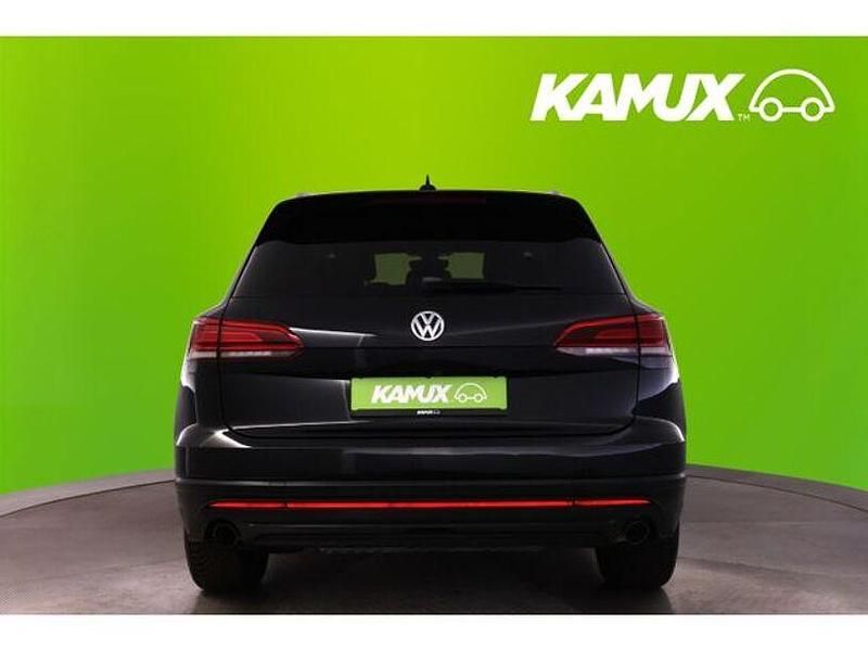 Gebraucht VW Touareg 231 PS (169 kW) 2019 Deep black SUV