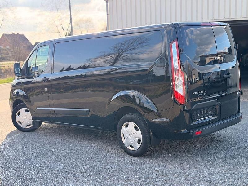 Gebraucht Ford Transit Custom Trend 131 PS (96 kW) 2022 Schwarz Van / Kleinbus