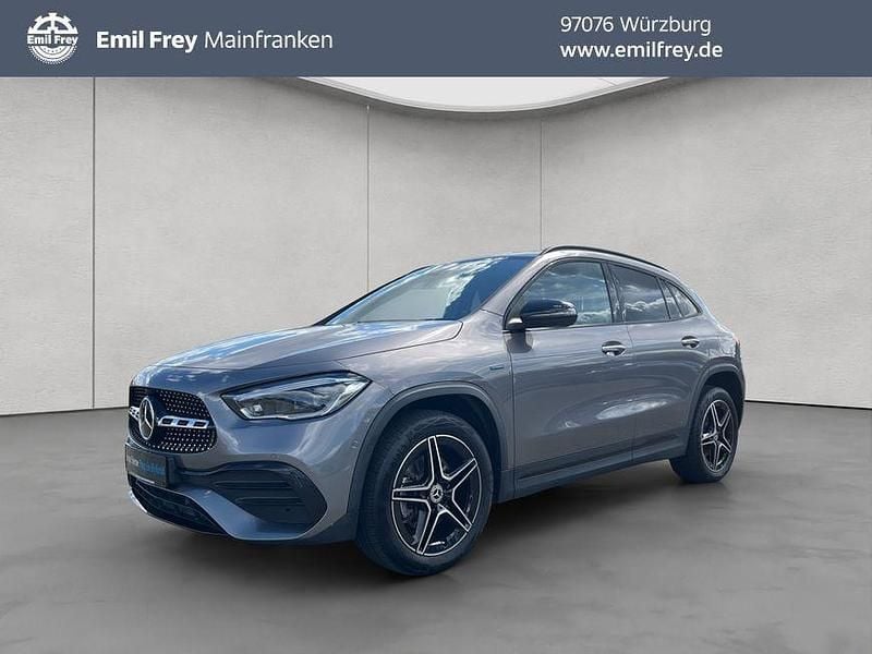 Grau Gebraucht 2021 Mercedes GLA250 AMG SUV | 29.450 € (Guter Preis) - Bild 1/4