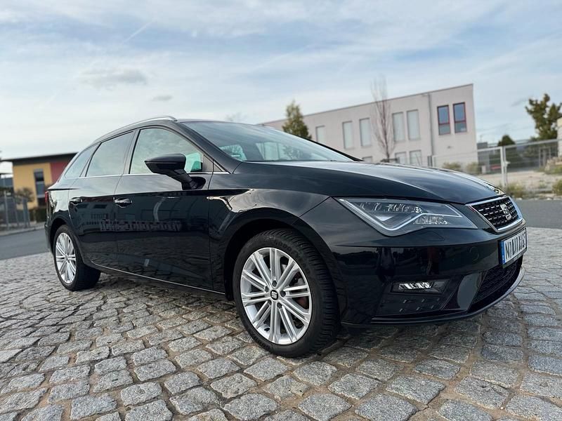 Schwarz Gebraucht 2020 Seat Leon XCELLENCE Kombi | 18.990 € (Fairer Preis) - Bild 1/4