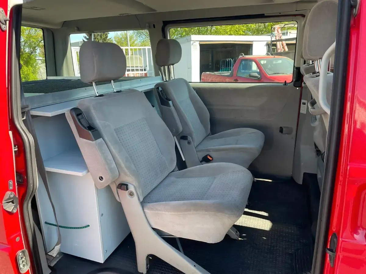 Gebraucht VW T4 102 PS (75 kW) 1999 Rot Van