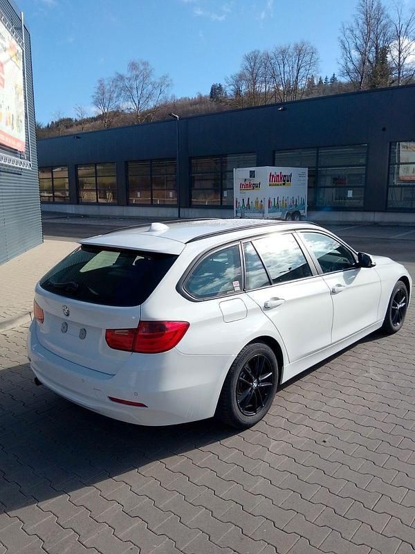 Gebraucht BMW 316 116 PS (85 kW) 2013 Weiß Kombi
