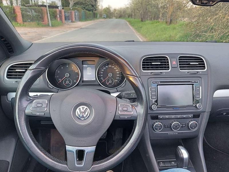 Gebraucht VW Golf Cabriolet LOUNGE 125 PS (91 kW) 2016 Grau Cabrio