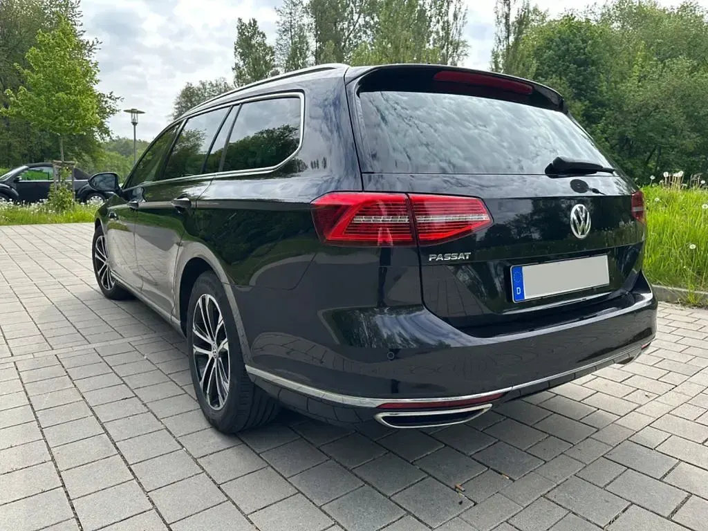 Gebraucht VW Passat Highline 190 PS (139 kW) 2019 Schwarz Kombi