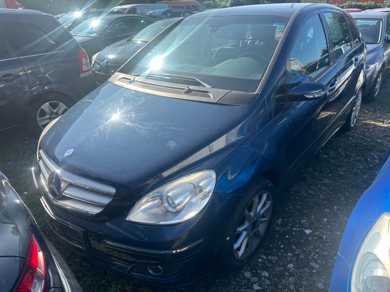 Blau Gebraucht 2008 Mercedes B200 Van / Kleinbus | 3.190 € (Superpreis) - Bild 1/4