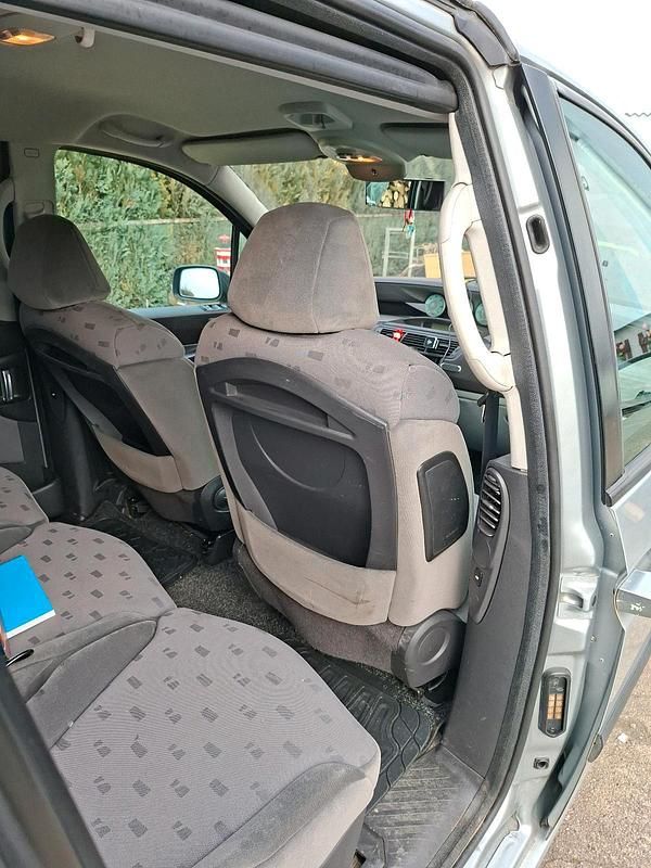 Gebraucht Peugeot 807 107 PS (78 kW) 2004 Silber Van / Kleinbus